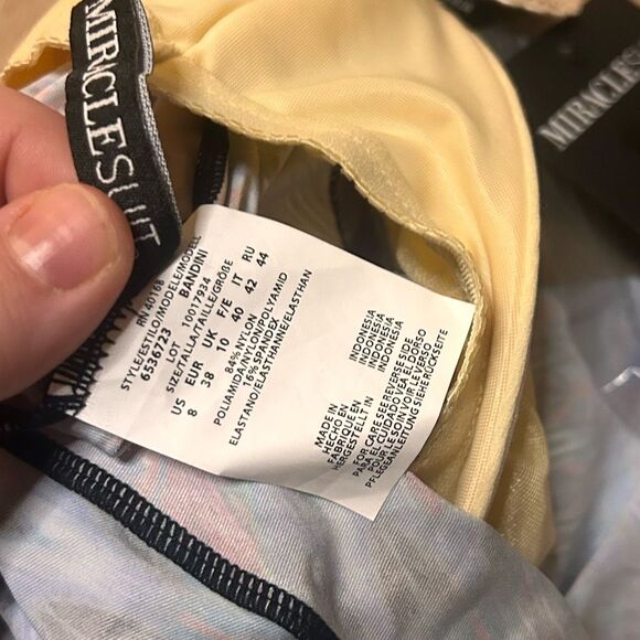 Miraclesuit Casablanca Multicolor Print Bandini Tankini Swim Top Size 8 - Picture 10 of 12